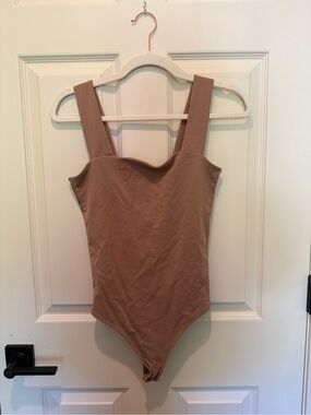 Abercrombie & Fitch light brown bodysuit